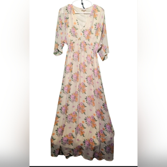 Entro EUC Size Small Floral V-Neck Dress 19 PTP - Picture 1 of 4